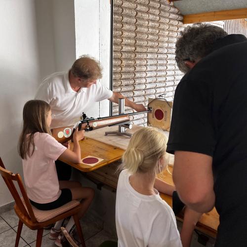 Besuch bei den Schützen
